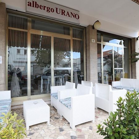 Hotel Urano Cattolica Eksteriør billede
