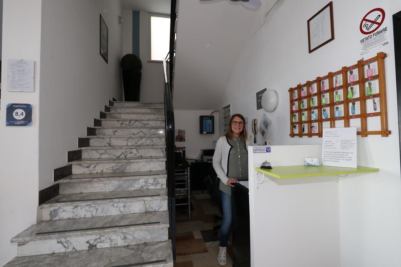 Hotel Urano Cattolica Eksteriør billede