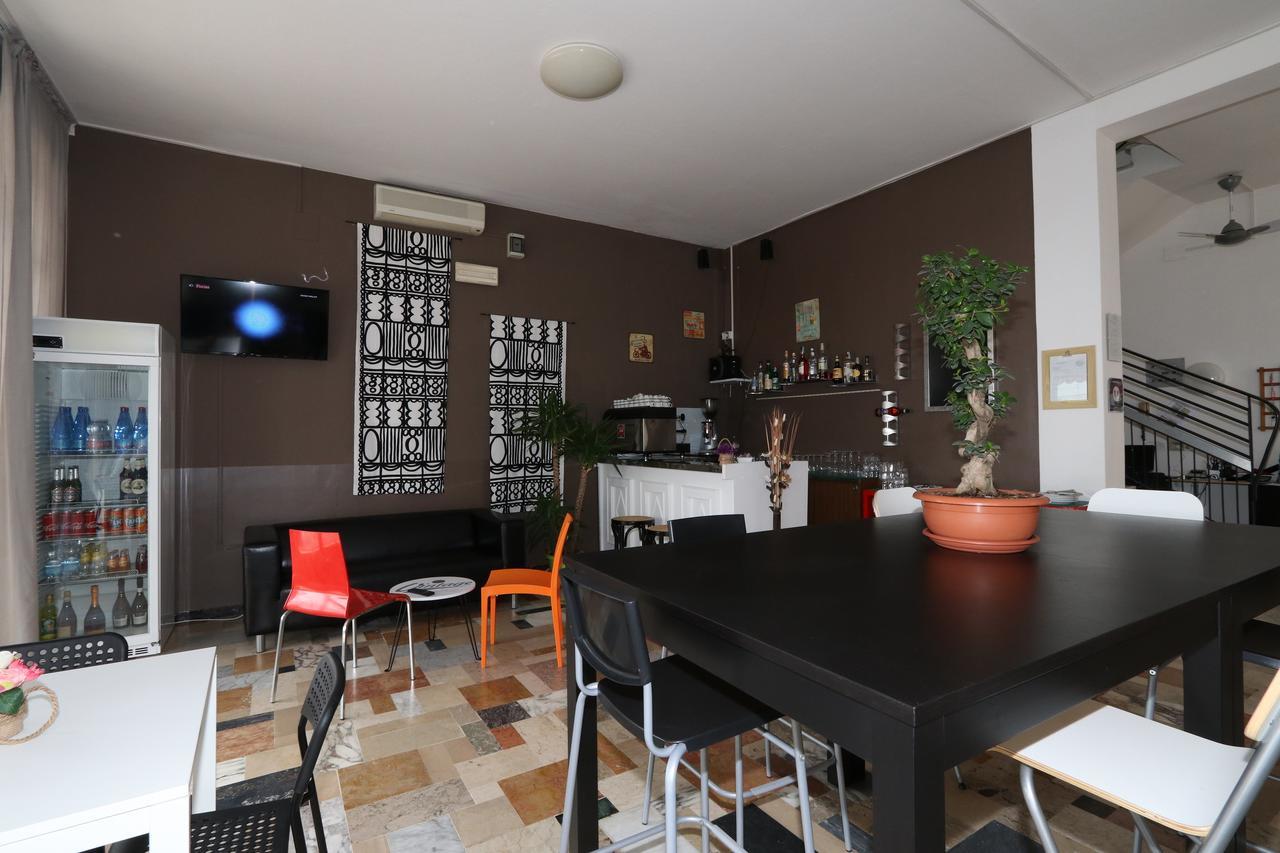 Hotel Urano Cattolica Eksteriør billede
