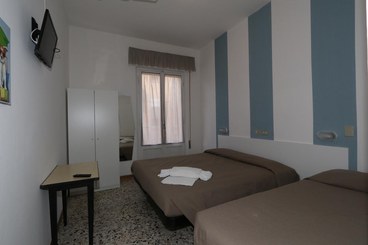 Hotel Urano Cattolica Eksteriør billede