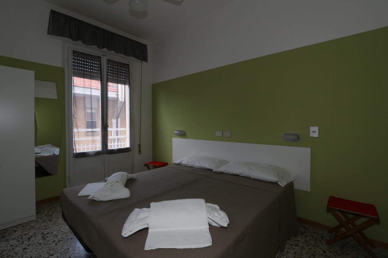 Hotel Urano Cattolica Eksteriør billede