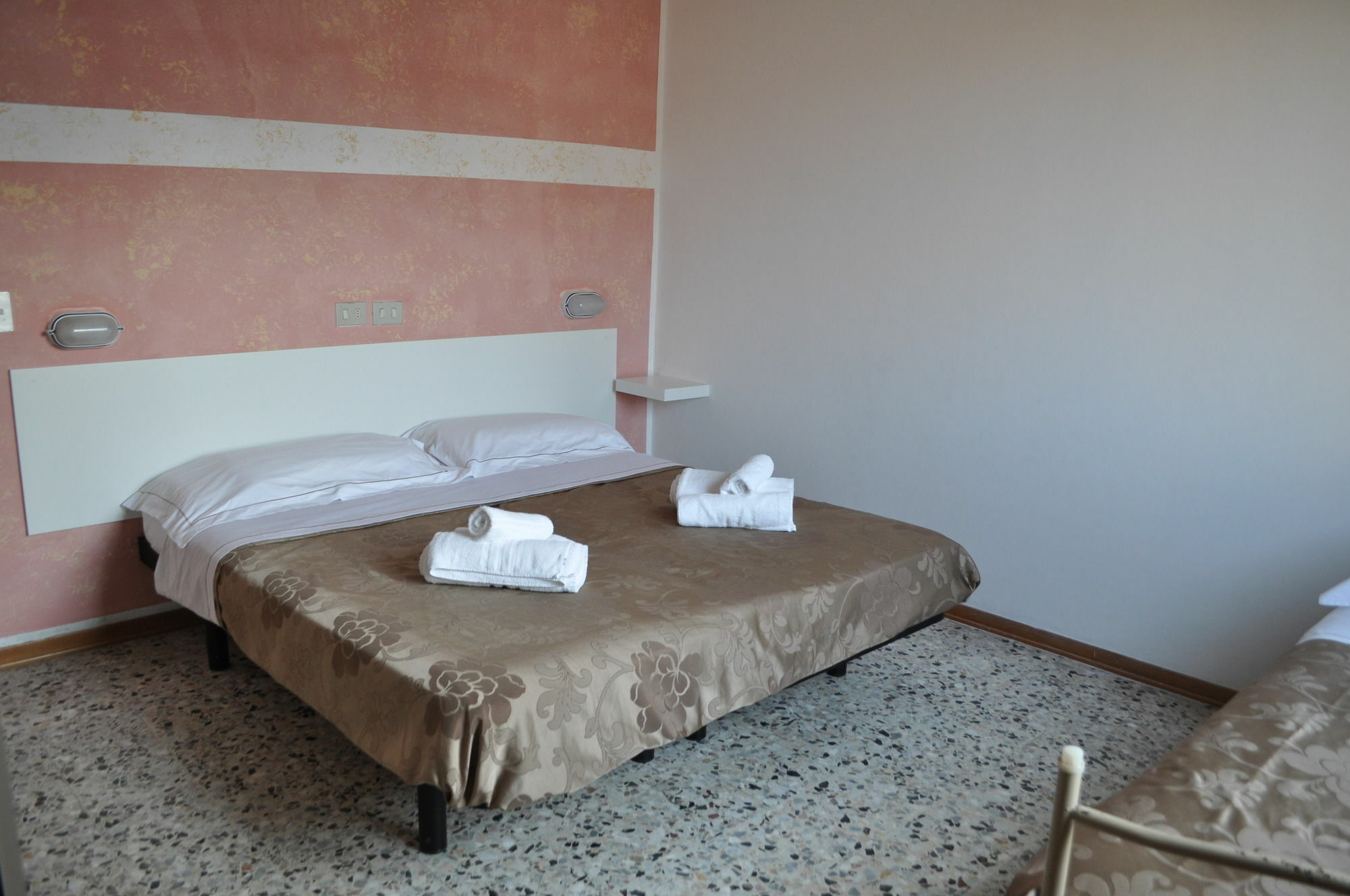 Hotel Urano Cattolica Eksteriør billede