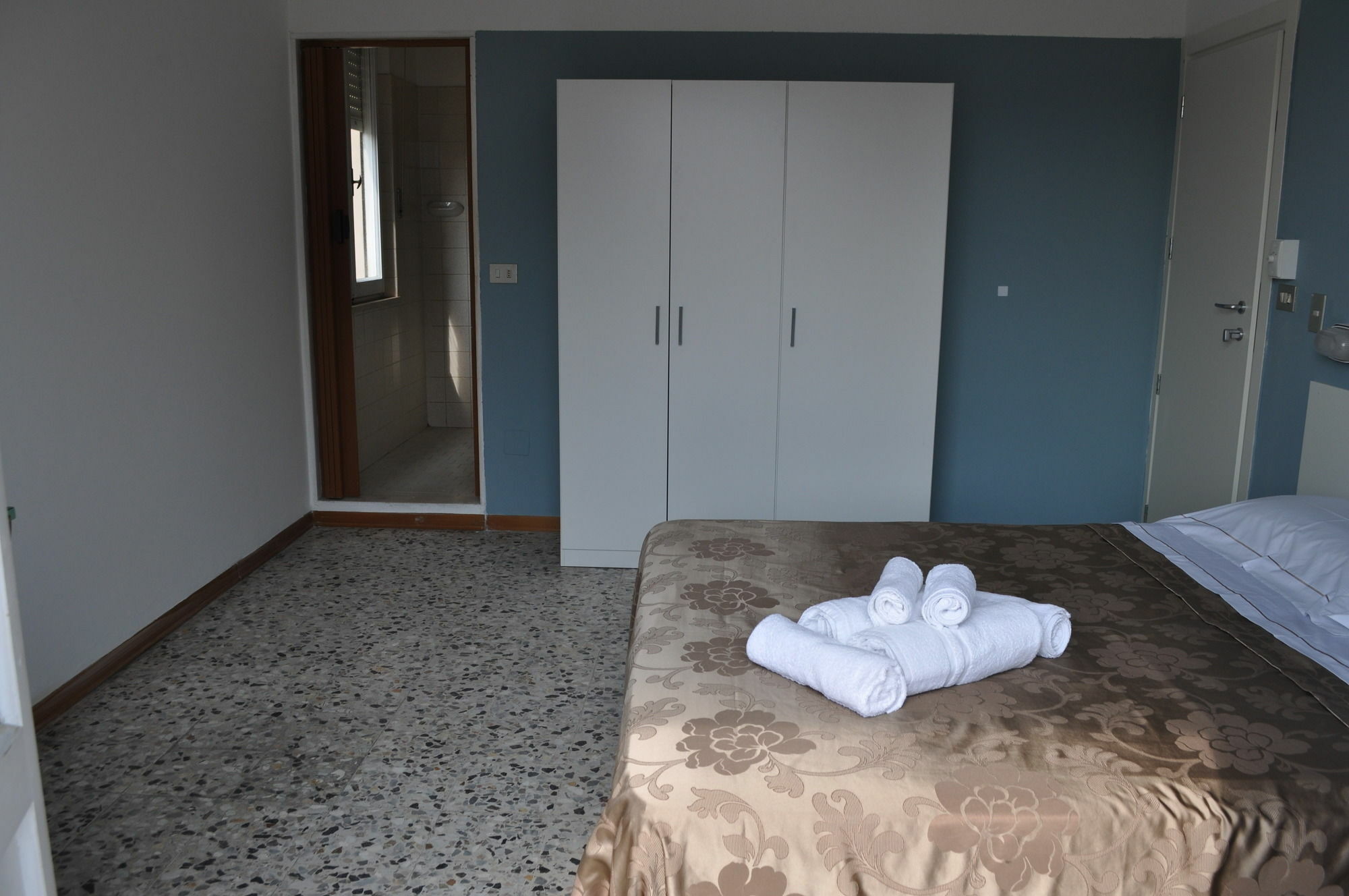 Hotel Urano Cattolica Eksteriør billede